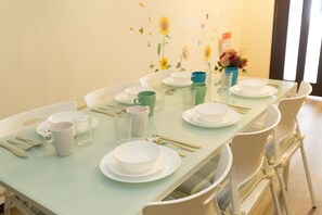 บ้านพัก (Private Vacation Home) | เตารีด/โต๊ะรีดผ้า, Wi-Fi ฟรี
