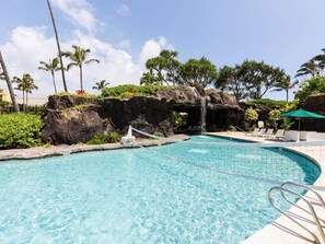 Pool - Best Deal in Town kauai beach resort, romantic, "Zen" and super relaxed!!! (Lihue)