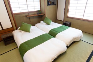 Private Vacation Home (Hanare) | 1 bedroom, free WiFi - KAGURAZAKA RETRO BAR & HOTEL (Tokyo)