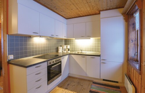 Awesome home in Sysslebäck with WiFi