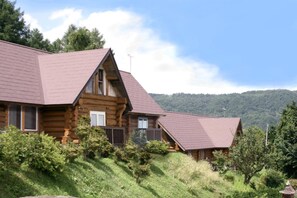 Front of property - Kitutuki Canadian Club (Toyako)