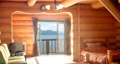 Kitutuki Canadian Club