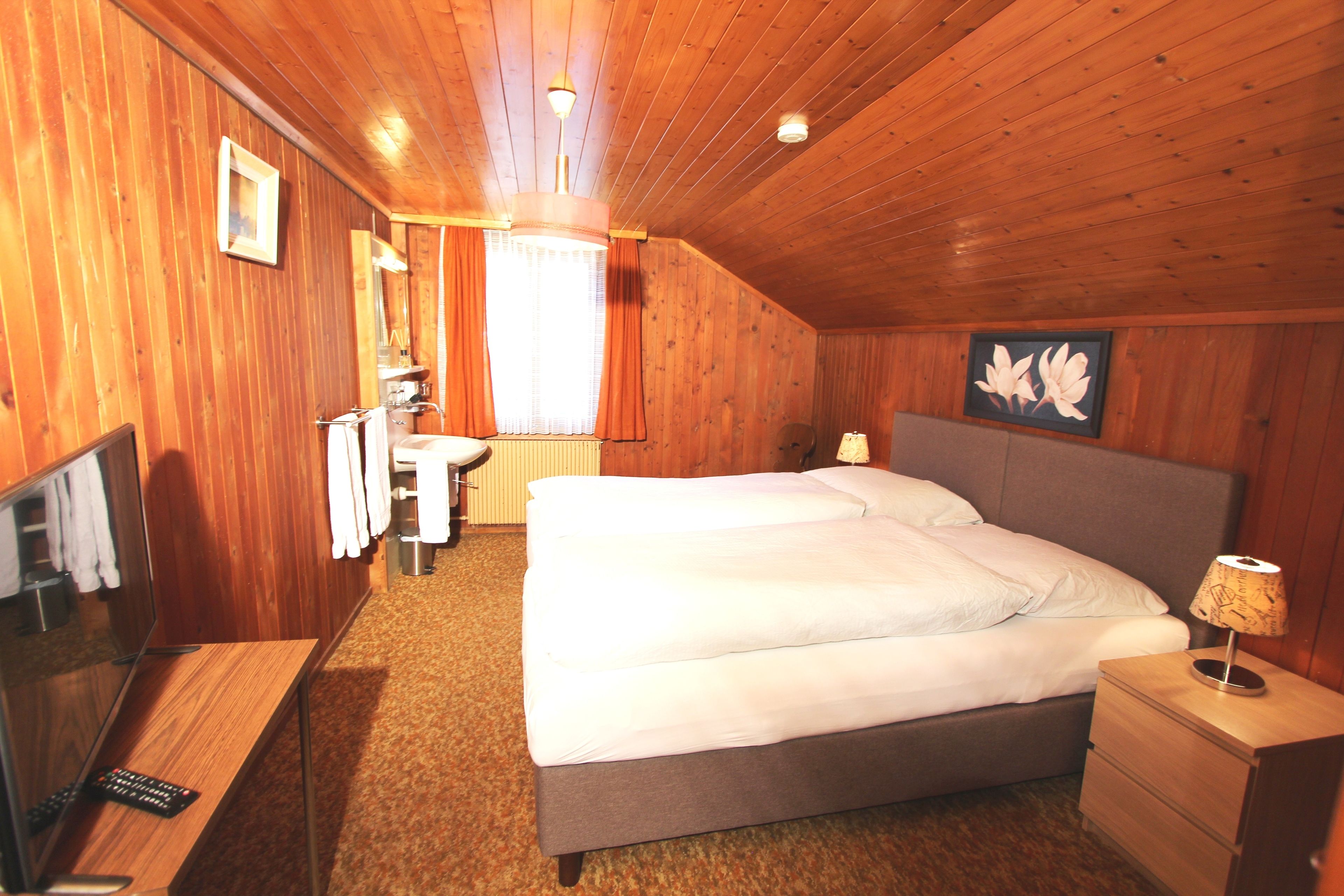 twin room, 1 double bed, non smoking | 1 bedroom, free wifi, bed sheets, wheelchair access