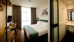 Desk, free WiFi, bed sheets - H Boutique Hotel Kota Damansara (Petaling Jaya)