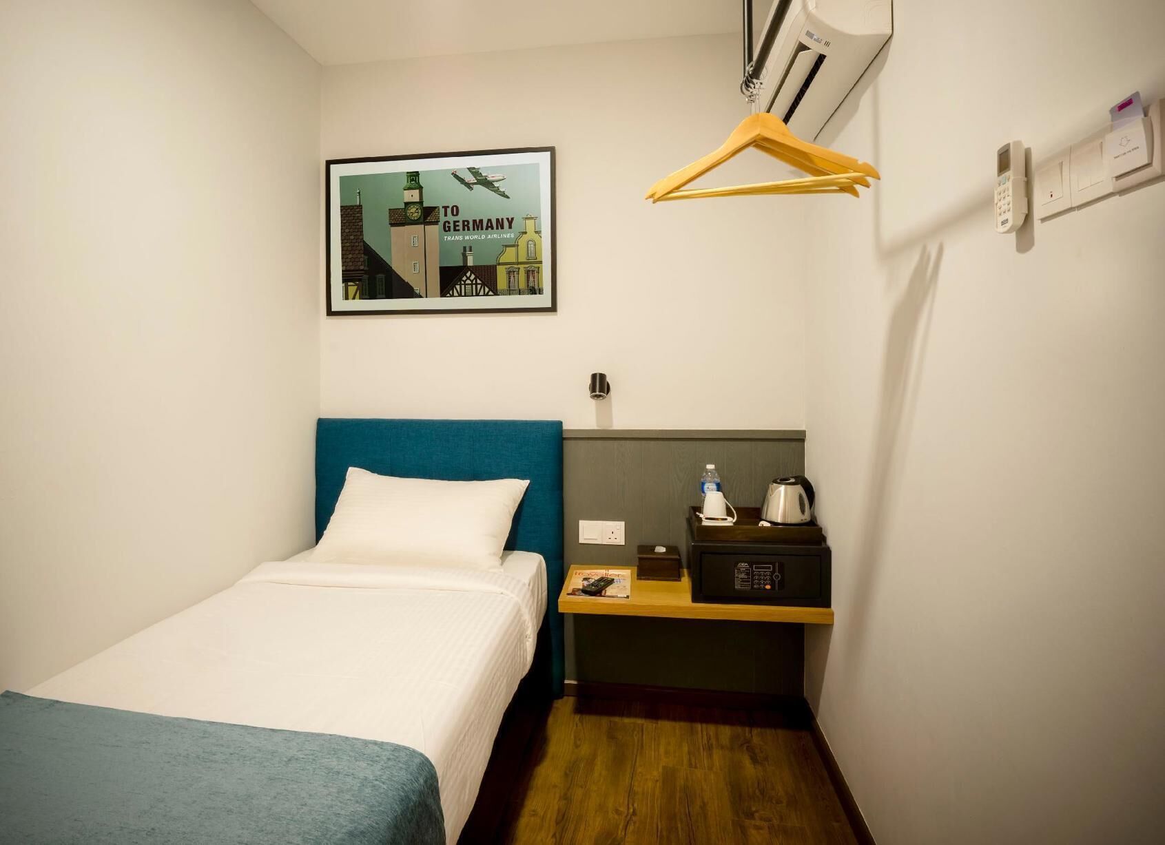 Desk, free WiFi, bed sheets