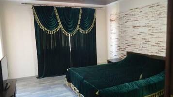 Double Room | Seterika/papan seterika, katil lipat simpan/tambahan, Wi-fi percuma