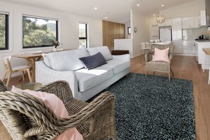Living area - Grasmere Chalet (Crackenback)