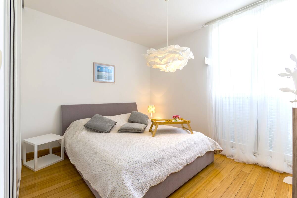 Premium bedding, memory-foam beds, blackout curtains, soundproofing