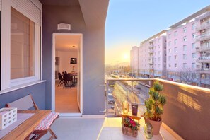 Grand-Apartment, Stadtblick | Blick vom Balkon