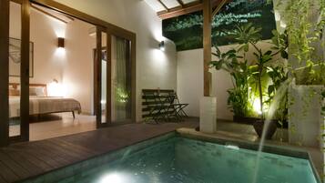 ラグジュアリー ヴィラ | プール | 屋外プール