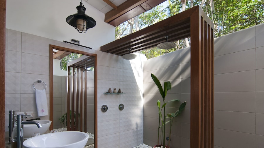KeRensia Private Pool Villas