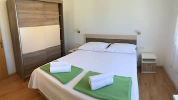 Family Apartment, Multiple Beds, Courtyard View | 2 bedrooms, individually decorated, individually furnished, free WiFi