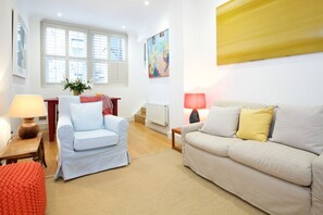 TV, offices - Unique flat steps from Battersea Park (London)