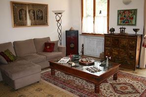 Télévision à écran plat