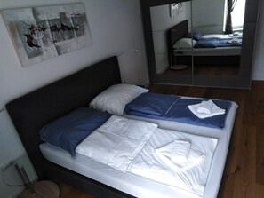Iron/ironing board, free WiFi, bed sheets - Grand Apartment Vienna 12 (Vienna)