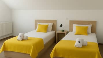 Superior Twin Room | Minibar, desk, soundproofing, free WiFi