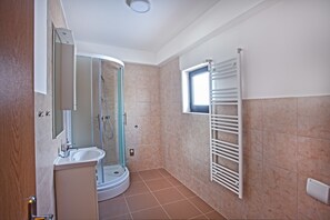 Doppelzimmer | Badezimmer