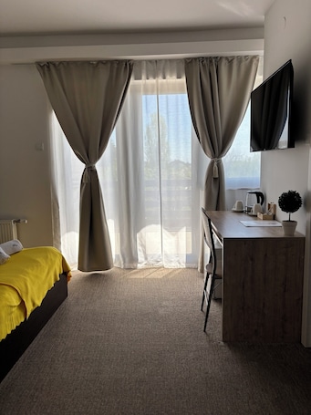 Superior Double Room | Minibar, desk, soundproofing, free WiFi