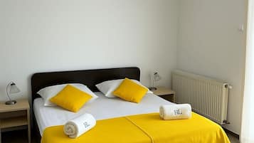 Minibar, desk, soundproofing, free WiFi