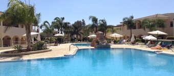 Luxury 2 bedroom apartment, Mandria, Nr Paphos