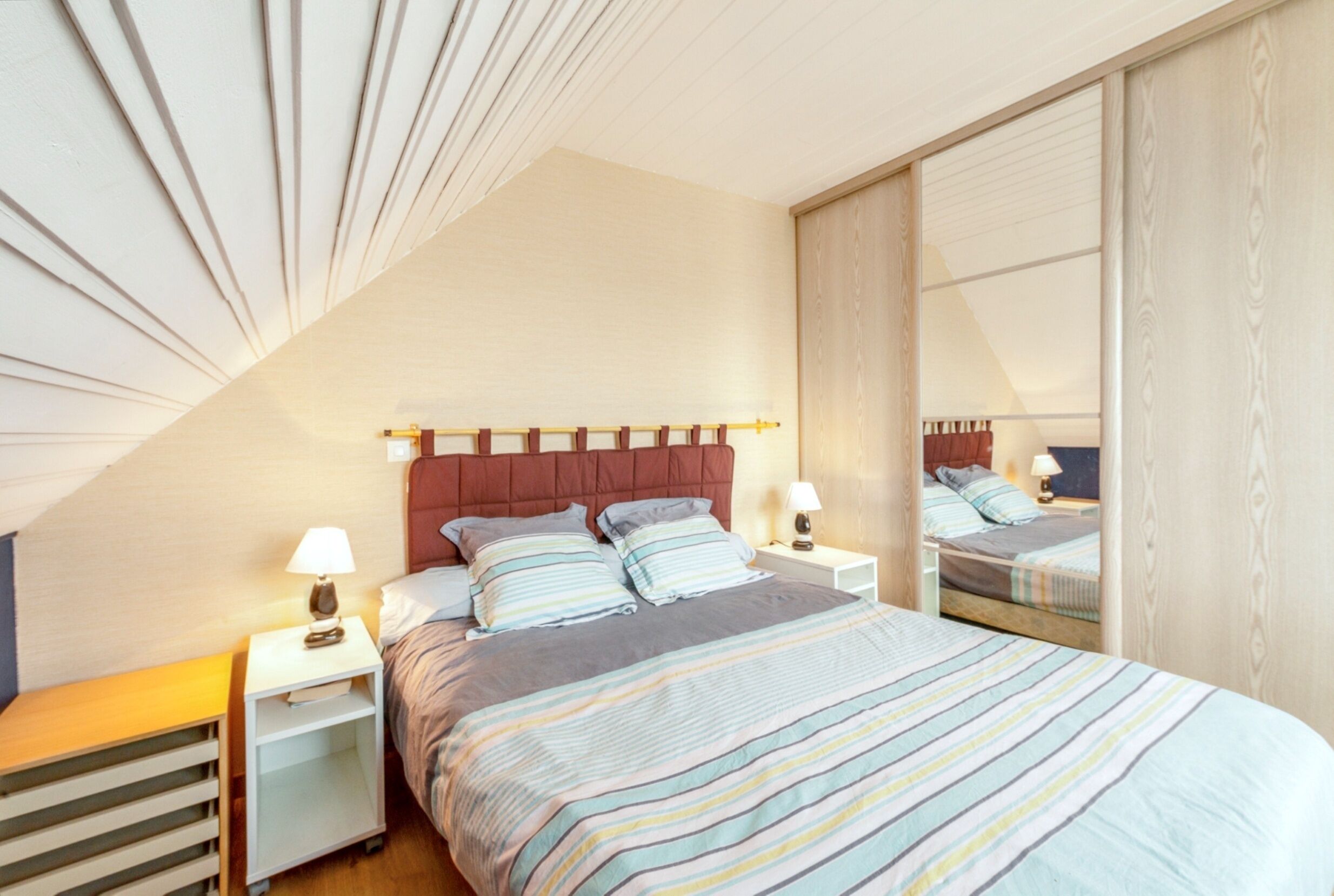 2 chambres, fer et planche à repasser, lit parapluie, Wi-Fi gratuit