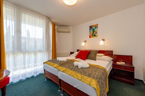 经典双人房, 1 张双人床 | 客房内保险箱、免费 WiFi、床单