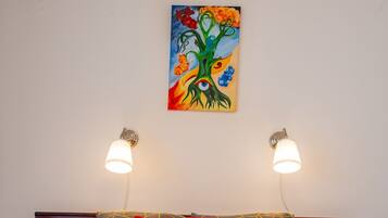 In-room safe, free WiFi, bed sheets