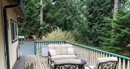Mountain Retreat at Lake Cushman