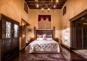 Exclusive Villa, 4 Bedrooms | Egyptian cotton sheets, premium bedding, pillowtop beds, in-room safe - Lemuria Manor, Wine Dark Sea Villas (Rhodes)