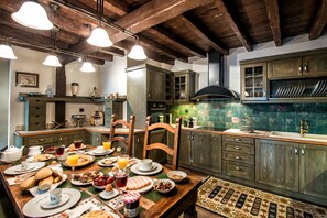 Breakfast meal - Lemuria Manor, Wine Dark Sea Villas (Rhodes)