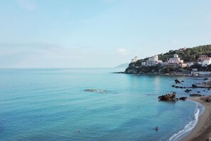 On the beach - Casa Mary. (Rosignano Solvay-Castiglioncello)