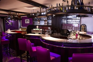Bar (in der Unterkunft)