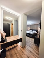 Suíte tradicional, vista para a montanha | Roupas de cama antialérgicas, cofres nos quartos, Wi-Fi de cortesia