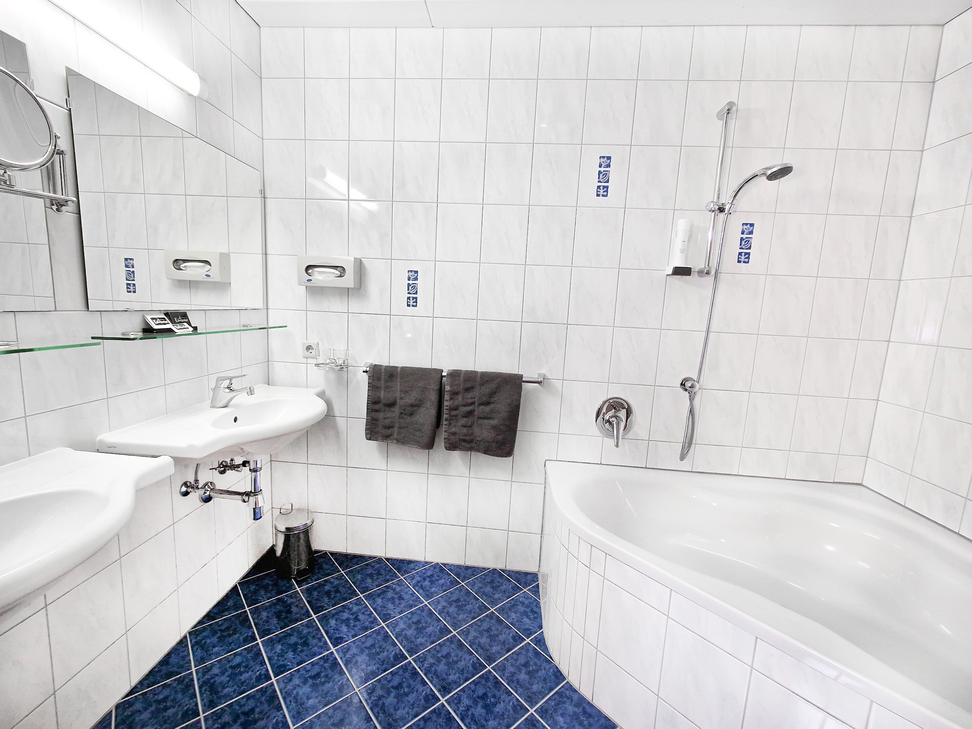 comfort room, mountain view | bathroom | free toiletries, hair dryer, bathrobes, slippers