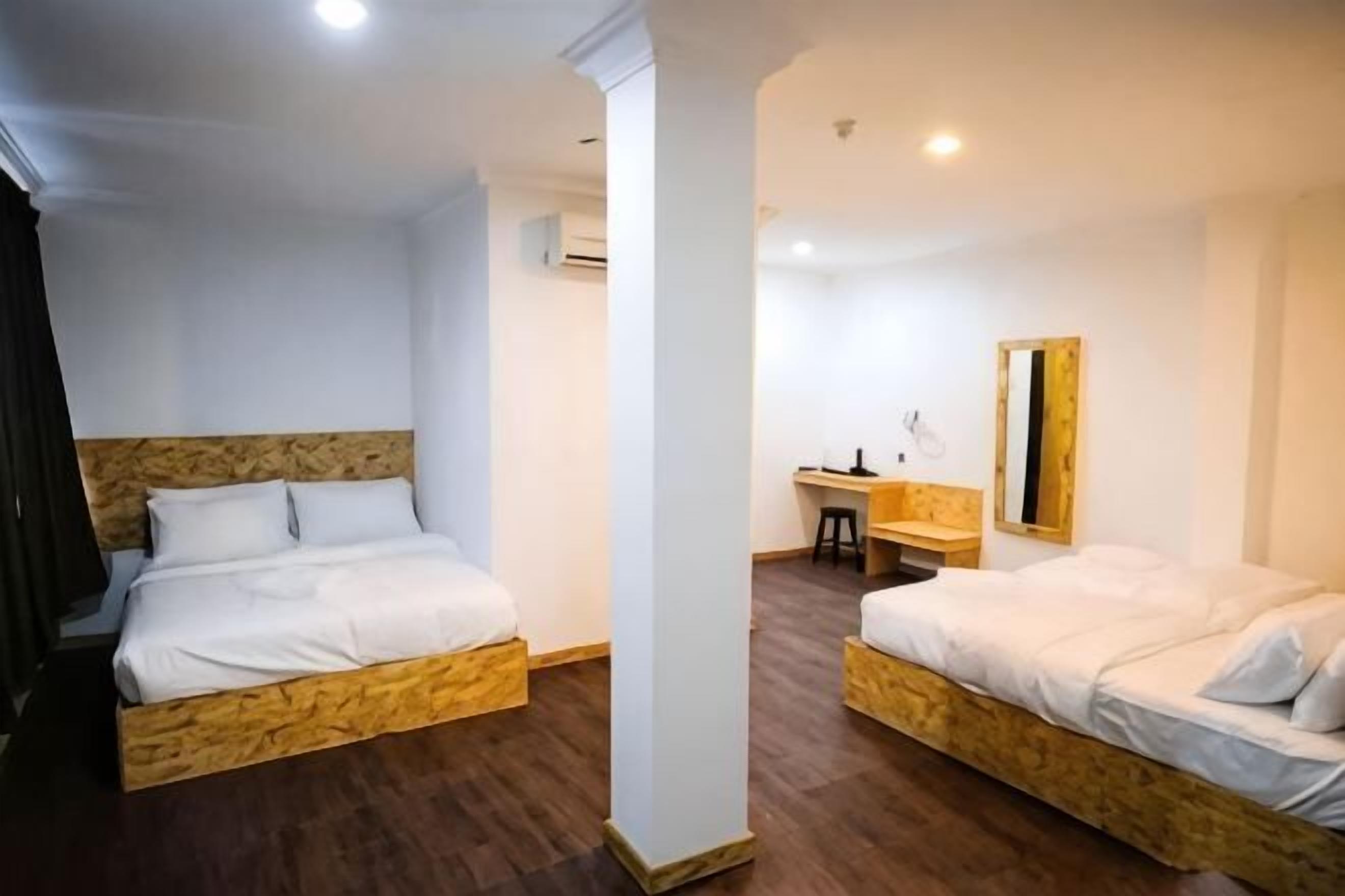 Desk, blackout drapes, iron/ironing board, free WiFi