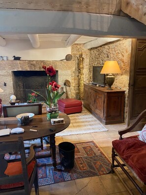 Interior - Provencal farmhouse with large swimming pool in the heart of nature (Le Plan-De-La-Tour)