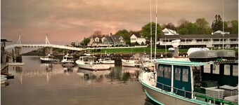 Carriage House Studio with Beautiful Pool in the Heart of Ogunquit