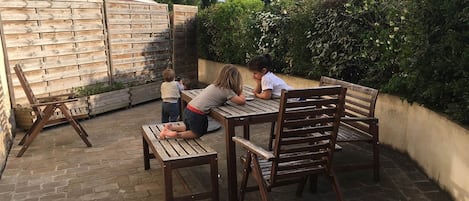 Buiten dineren