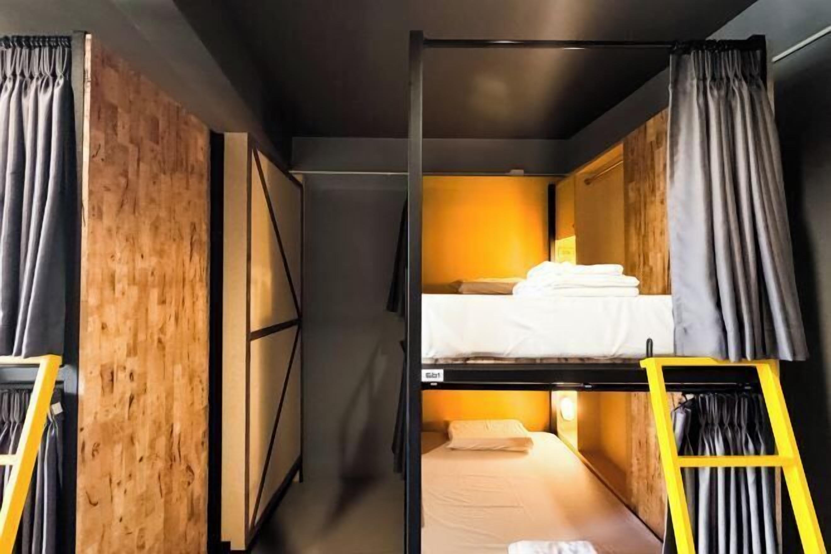 In-room safe, free WiFi, bed sheets