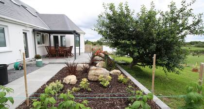 Luxury Atlantic Retreat Lodge Kinvara close to Galway Bay