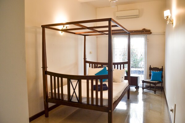 Deluxe Double Room, 1 Queen Bed | In-room safe, free WiFi