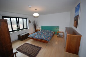 1 bedroom, iron/ironing board, WiFi, bed sheets - Dream apartment in the heart of Munich with a view of the countryside (München)