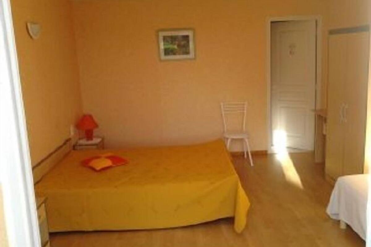 Double Room (Les Rosiers)
