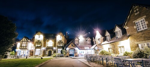 The Villa Wrea Green