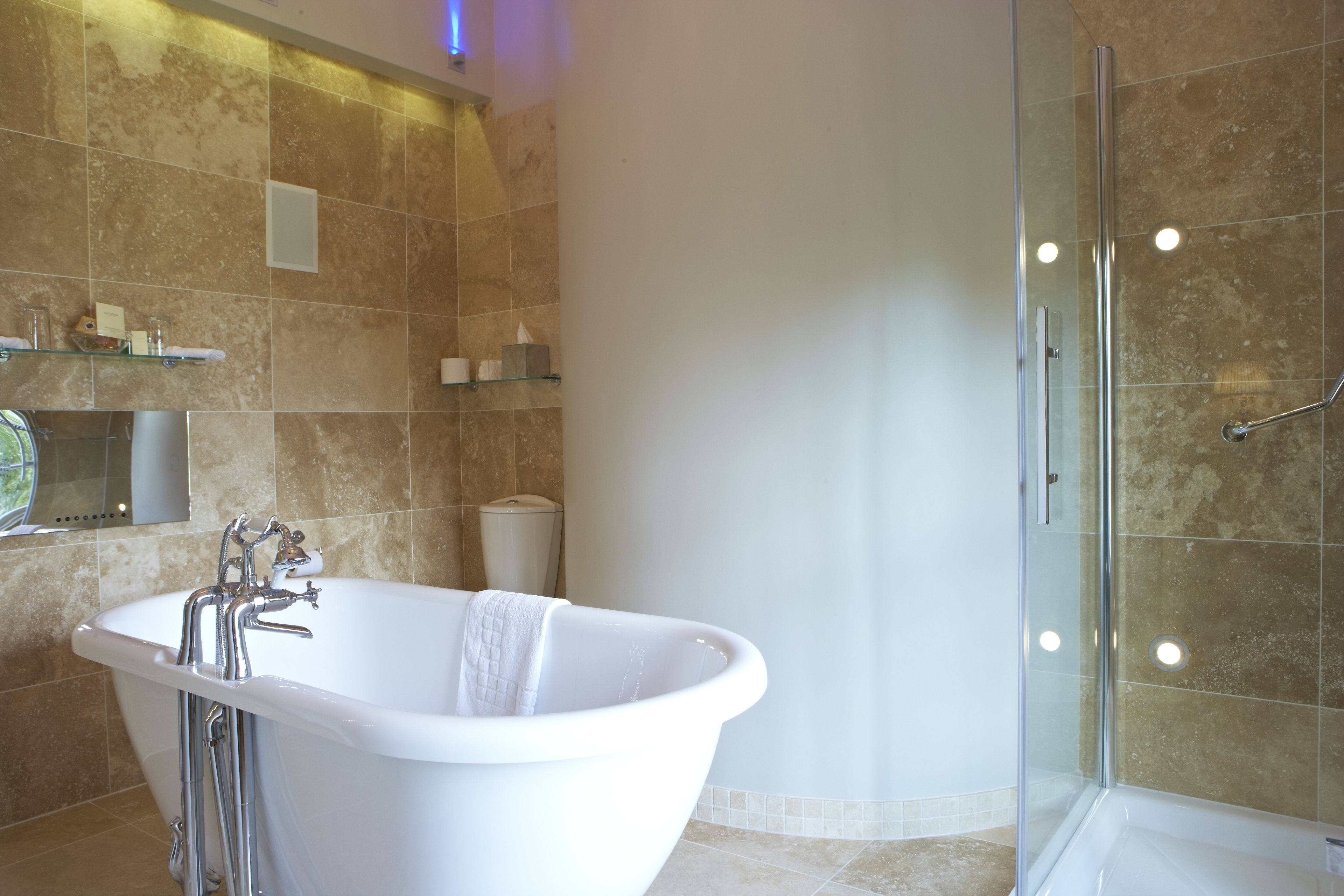 state room split level | bathroom | towels