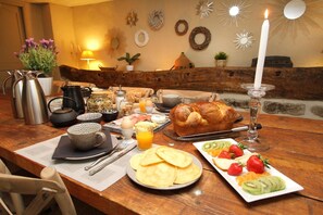Free daily full breakfast