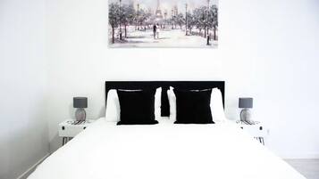 1 bedroom, desk, free WiFi, bed sheets