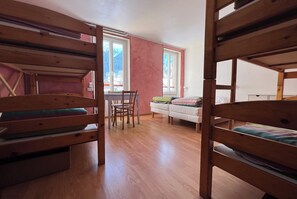 Rom – grand, flere senger | Wi-fi (inkludert)