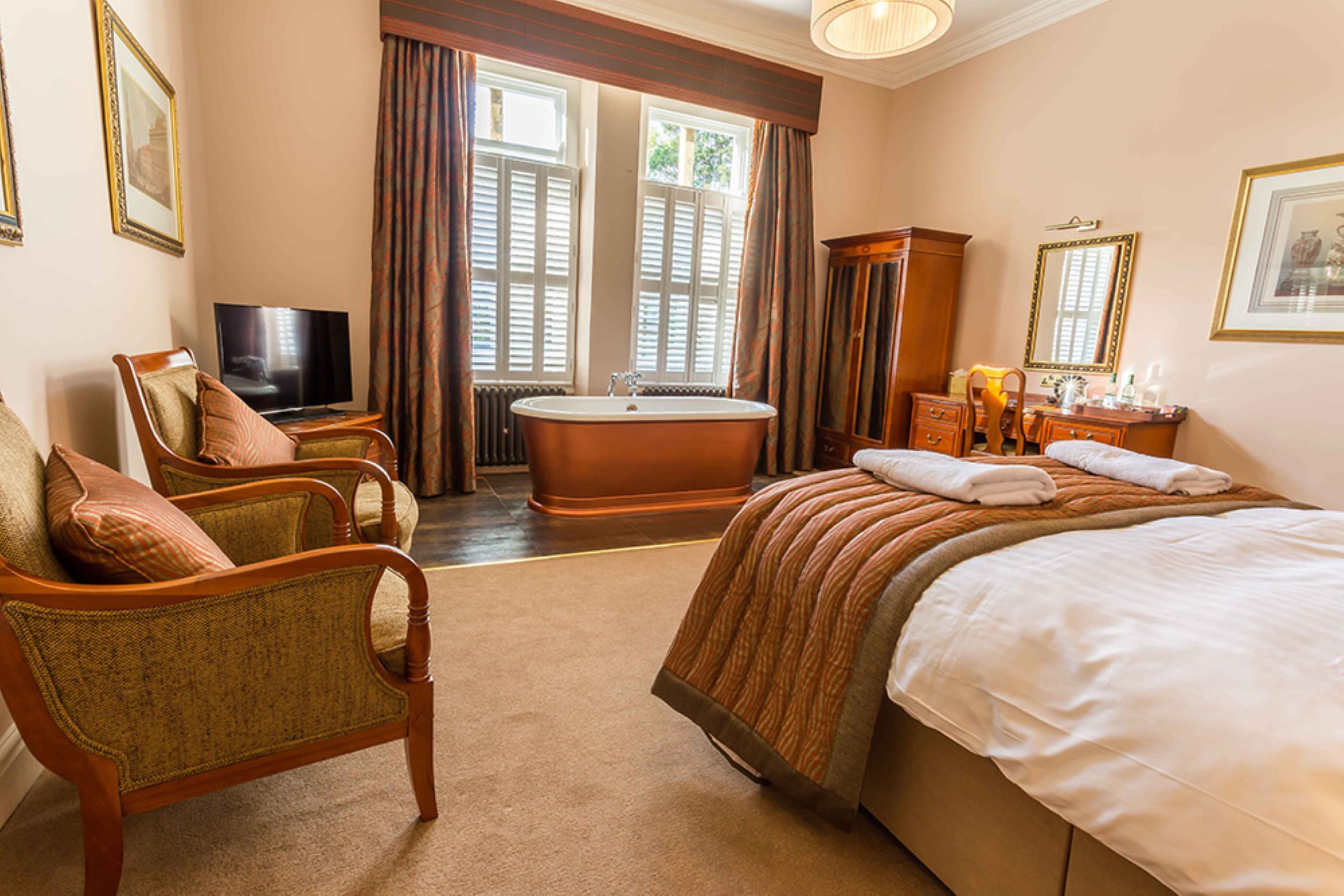 State Room | Premium bedding, in-room safe, individually decorated