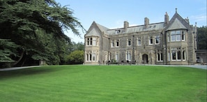 Front of property - The Villa Levens (Kendal)